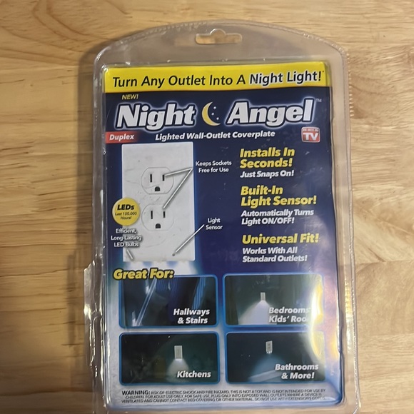 Wall outlet cover plate light - Picture 2 of 5